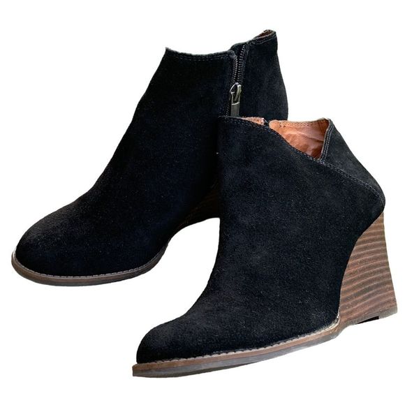 Lucky Brand Black Suede Heeled Boots - Picture 12 of 13